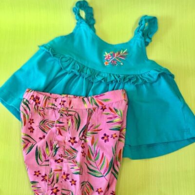 Girl outfit leaf pattern shorts